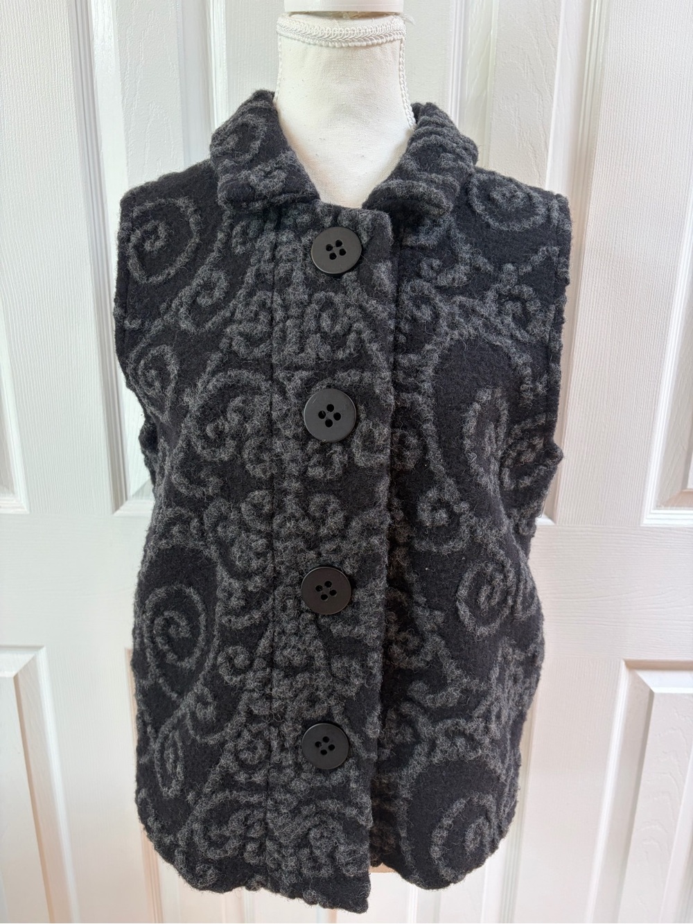Habitat Black and Charcoal Wool Blend Embossed Button Up Vest Size S/M
